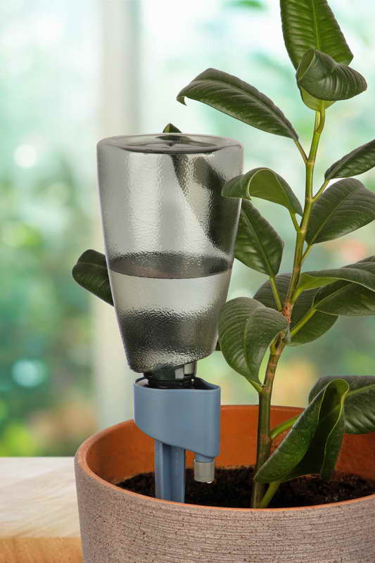 картинка Автополив капельный для комнатных растений от магазина GUTER MARKET 